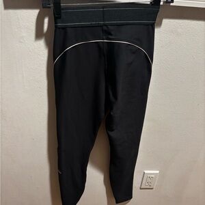 ALO Airlift High-Waist Suit Up Legging - Black/White - SMALL